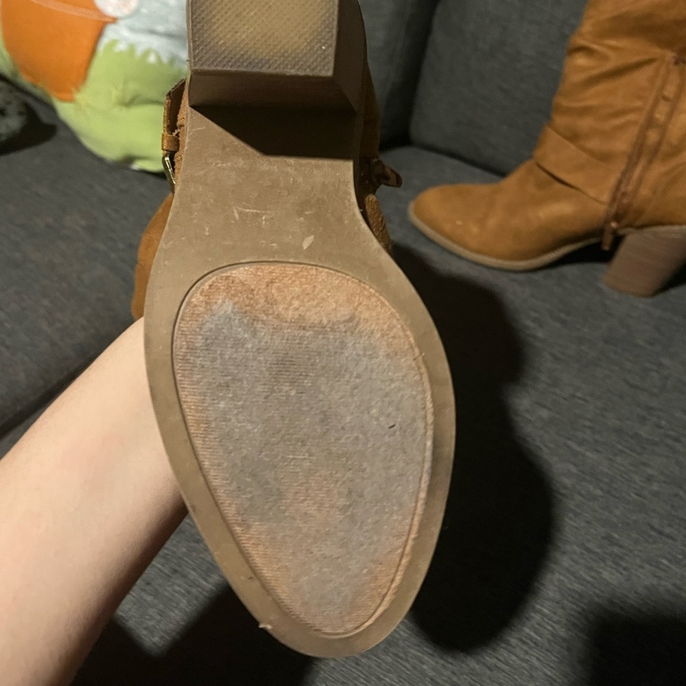 Women's Tan Suede Boots - Picture 4 of 10
